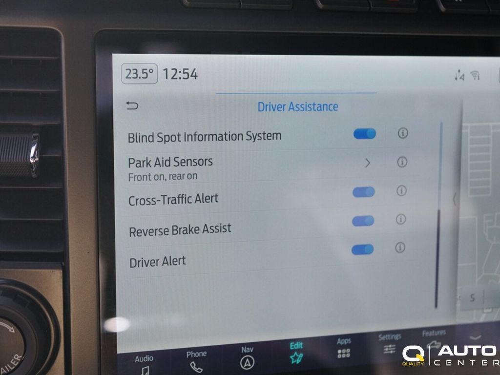 2022 Ford F-150 LARIAT 4WD SuperCrew 6.5' Box - 22983728 - 30