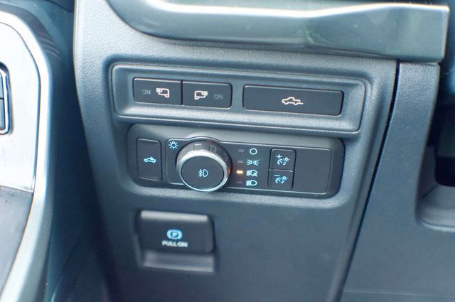 2022 Ford F-150 LocalTrade/XLTSeries/4WD/V8/LaneKeepAssist/360Camera - 22995426 - 39