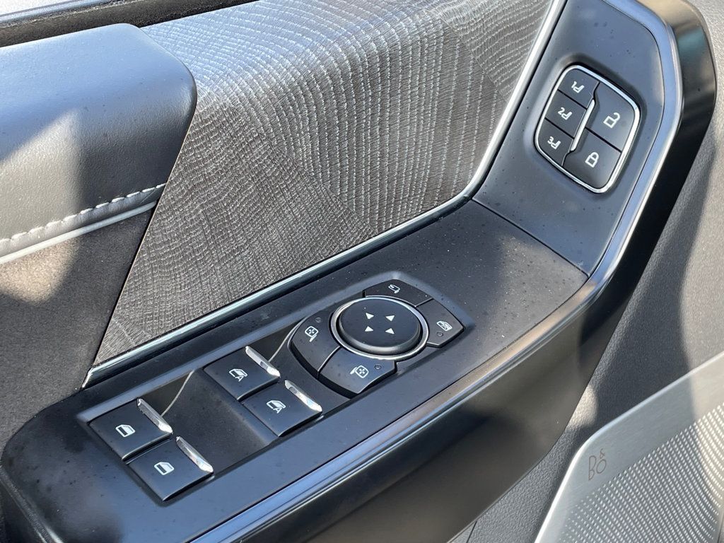 2022 Ford F-150 Platinum 4WD SuperCrew 5.5' Box - 23078568 - 16