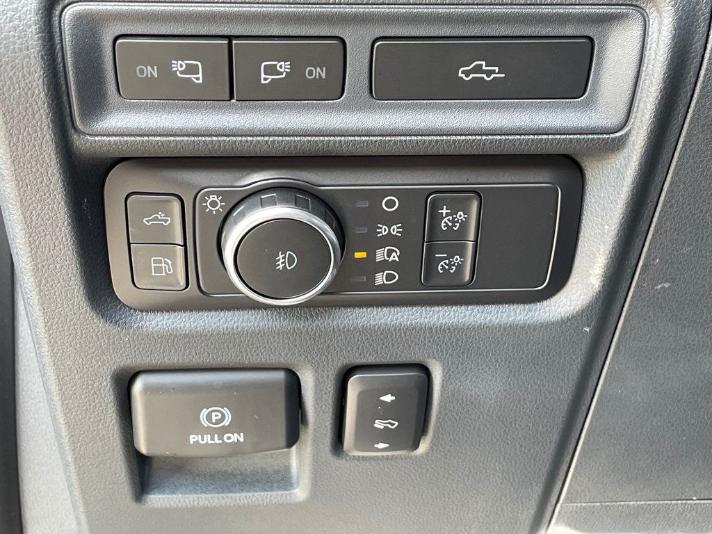 2022 Ford F-150 Platinum 4WD SuperCrew 5.5' Box - 23078568 - 19