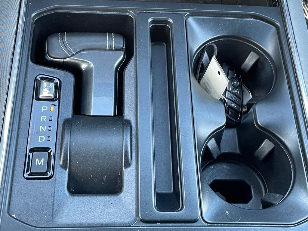 2022 Ford F-150 Platinum 4WD SuperCrew 5.5' Box - 23078568 - 38