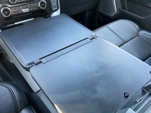 2022 Ford F-150 Platinum 4WD SuperCrew 5.5' Box - 23078568 - 40
