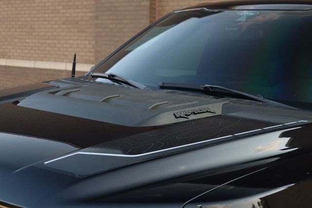 2022 Ford F-150 Raptor - 23060183 - 9