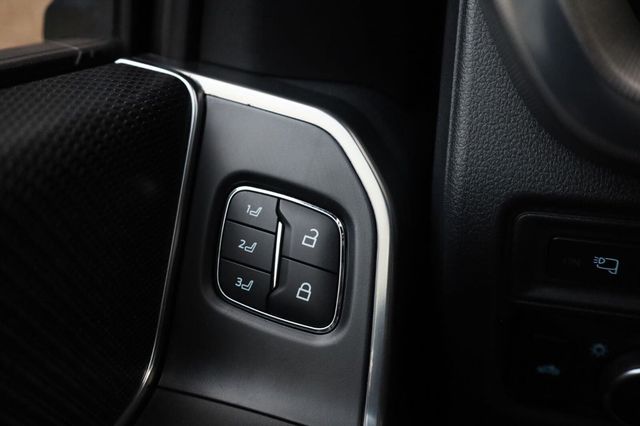 2022 Ford F-150 Raptor - 23060183 - 42
