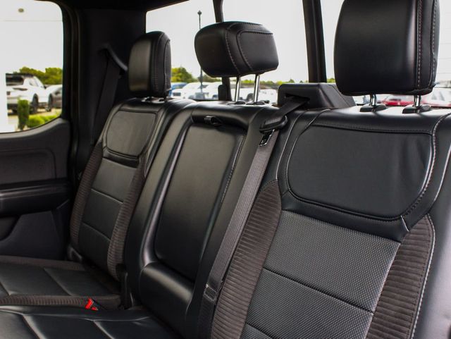 2022 Ford F-150 Raptor - 23077156 - 29