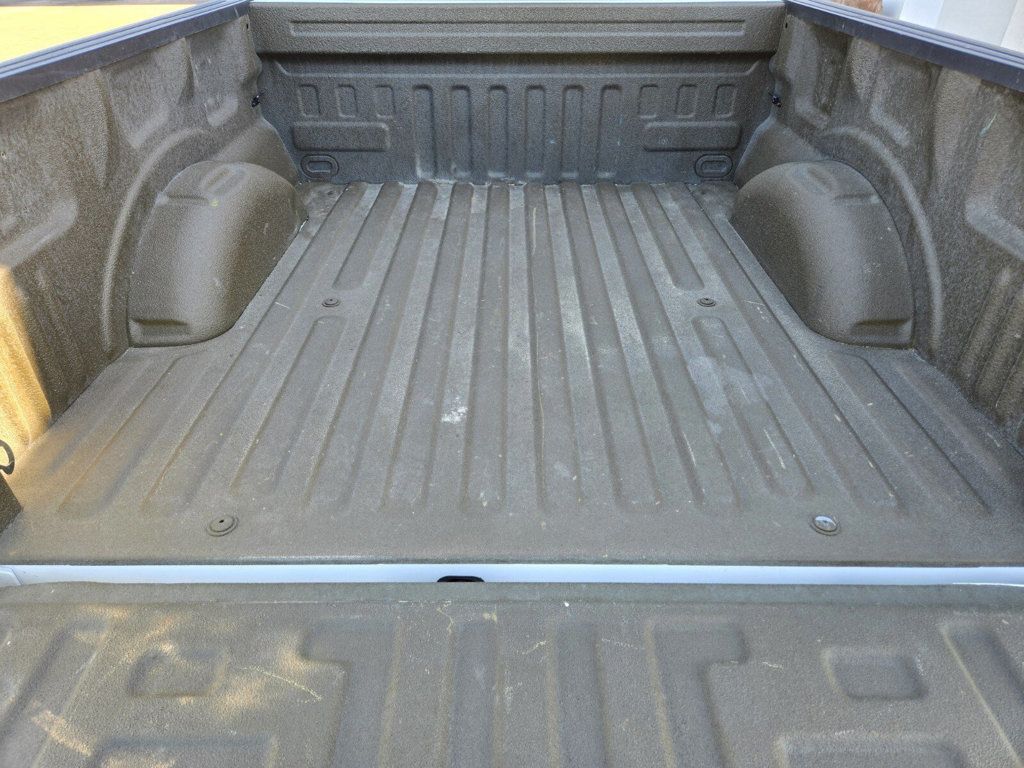 2022 Ford F-150 XL 4WD SuperCrew 5.5' Box - 22635818 - 10