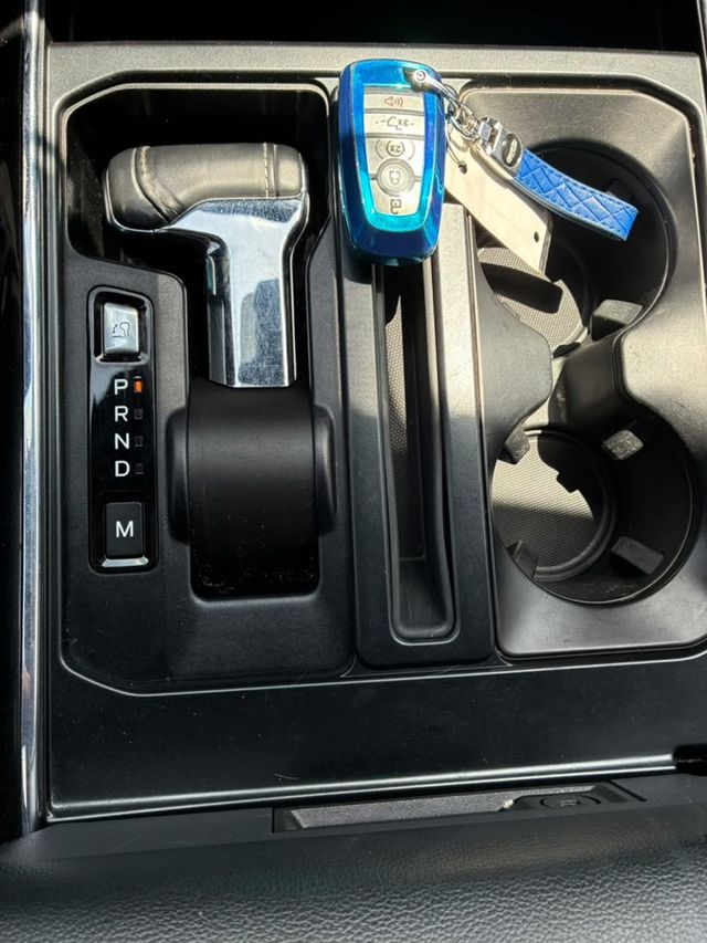 2022 Ford F-150 XLT - Photo 8