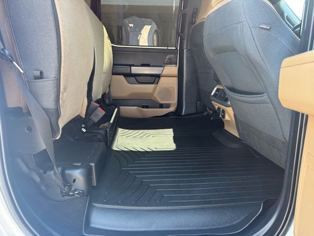 2022 Ford F-150 XLT - 22999189 - 32