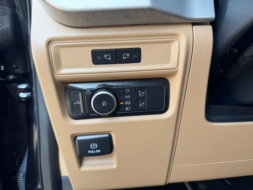 2022 Ford F-150 XLT - 22982380 - 13