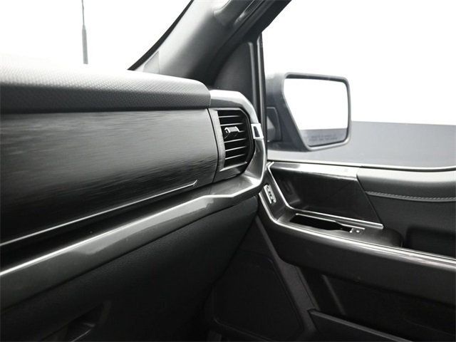 2022 Ford F-150 XLT photo 13