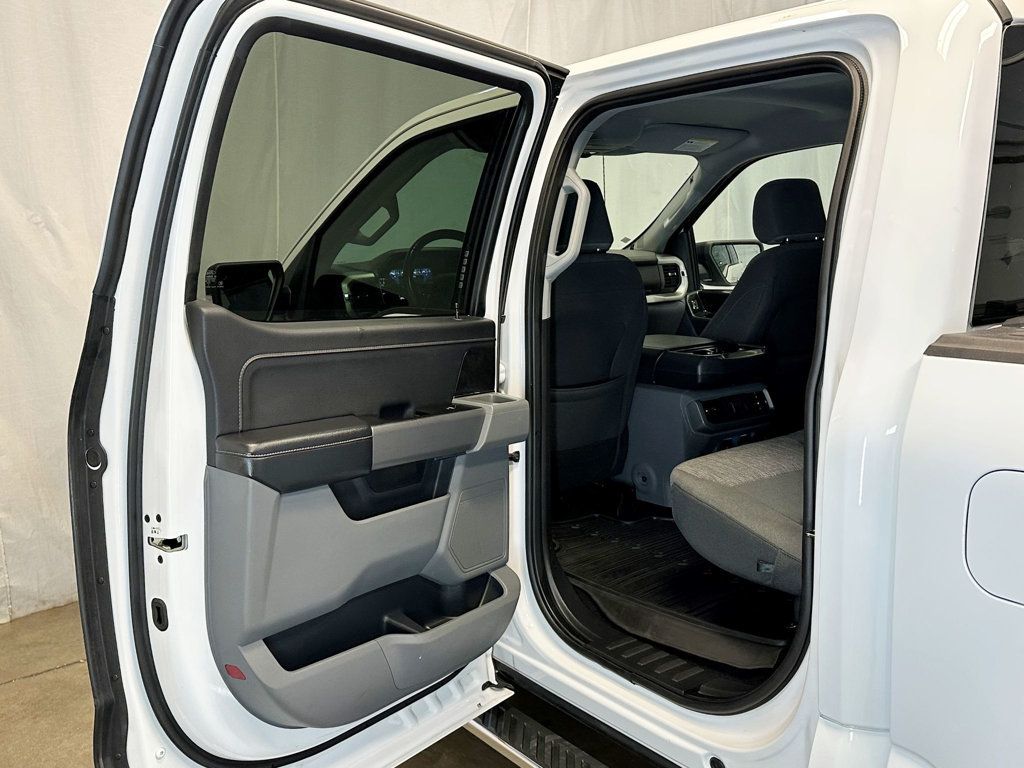 2022 Ford F-150 XLT 4WD SuperCrew 5.5' Box - 23058075 - 32