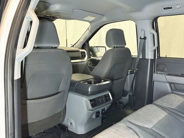2022 Ford F-150 XLT 4WD SuperCrew 5.5' Box - 23058075 - 37