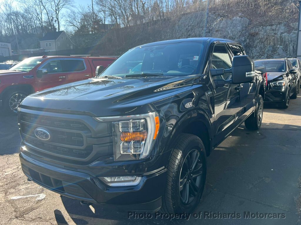 2022 Ford F-150 XLT 4WD SuperCrew 5.5' Box - 22315379 - 8