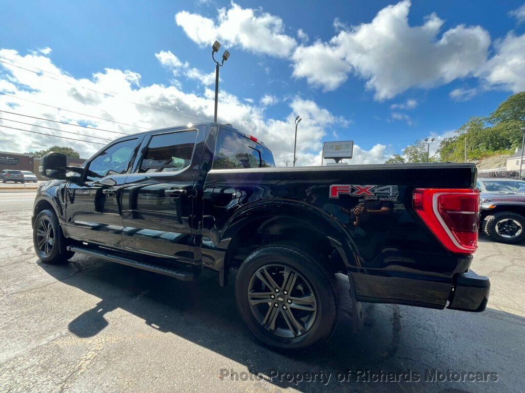 2022 Ford F-150 XLT 4WD SuperCrew 5.5' Box - 22567150 - 11