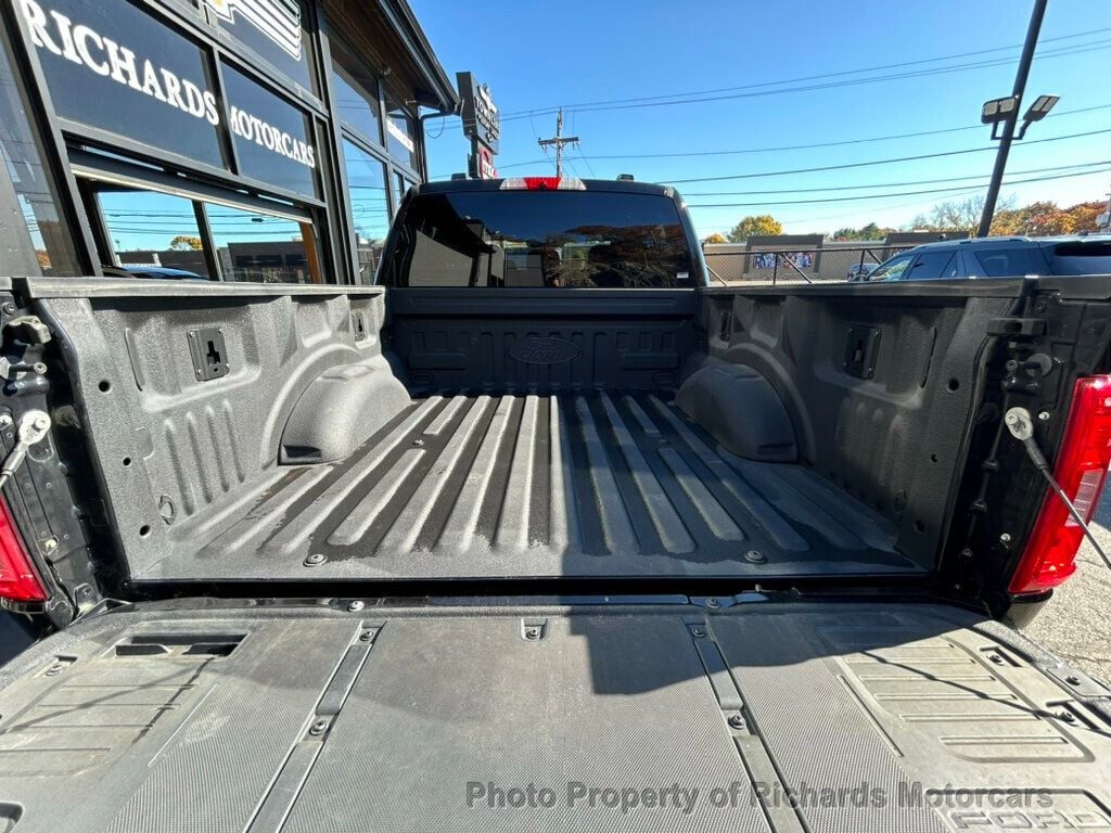 2022 Ford F-150 XLT 4WD SuperCrew 5.5' Box - 22645839 - 11