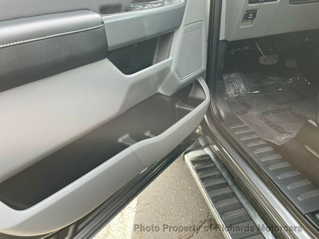 2022 Ford F-150 XLT 4WD SuperCrew 5.5' Box - 22939211 - 10
