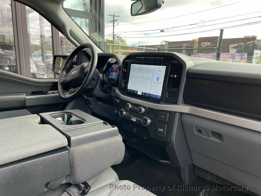2022 Ford F-150 XLT 4WD SuperCrew 5.5' Box - 22939211 - 24
