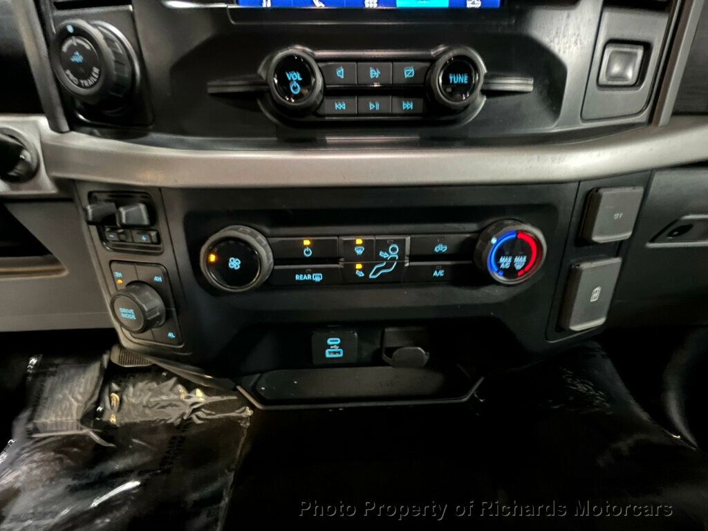 2022 Ford F-150 XLT 4WD SuperCrew 5.5' Box - 22942660 - 24