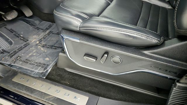 2022 Ford F-150 XLT 4WD SuperCrew 5.5' Box - 22950714 - 10