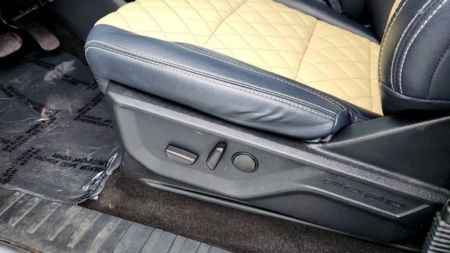 2022 Ford F-150 XLT 4WD SuperCrew 5.5' Box - 22964397 - 10