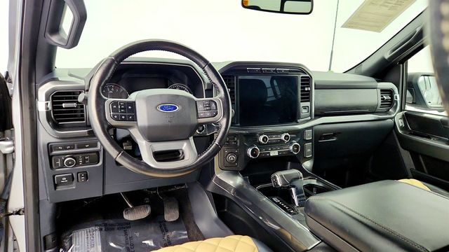 2022 Ford F-150 XLT 4WD SuperCrew 5.5' Box - 22964397 - 11