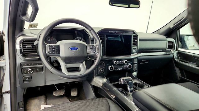 2022 Ford F-150 XLT 4WD SuperCrew 5.5' Box w/ Equipment 302A & 3.5L EcoBoost V6 - 22996787 - 11