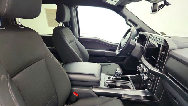 2022 Ford F-150 XLT 4WD SuperCrew 5.5' Box w/ Equipment 302A & 3.5L EcoBoost V6 - 22996787 - 22