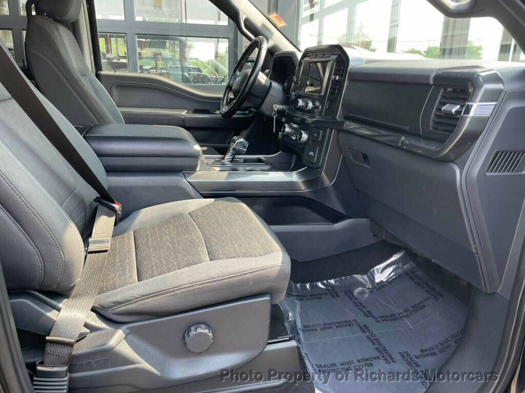 2022 Ford F-150 XLT photo 25