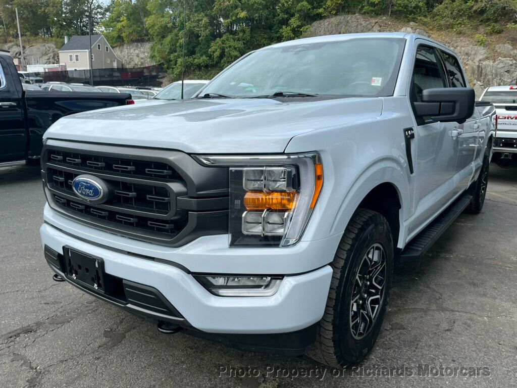 2022 Ford F-150 XLT photo 8