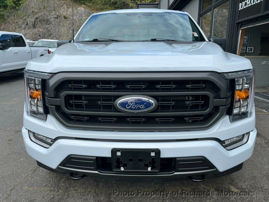 2022 Ford F-150 XLT photo 9