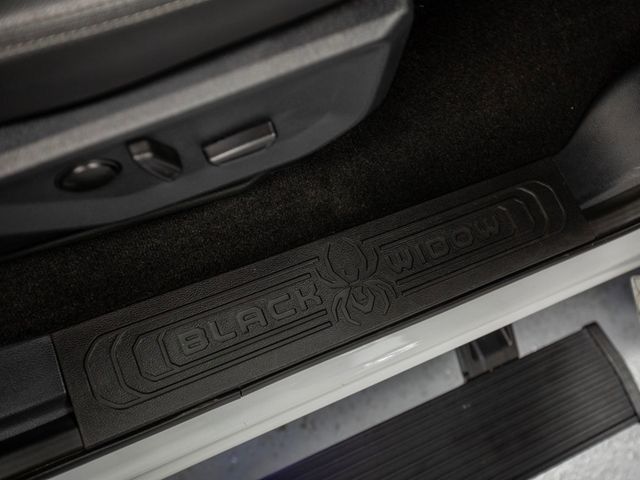 2022 Ford F-150 XLT 4WD SuperCrew Black Widow - 22968910 - 40