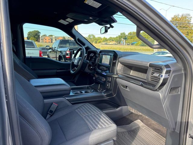 2022 Ford F-150 XLT 4x2 4dr SuperCrew 5.5 ft. SB - 22637763 - 11