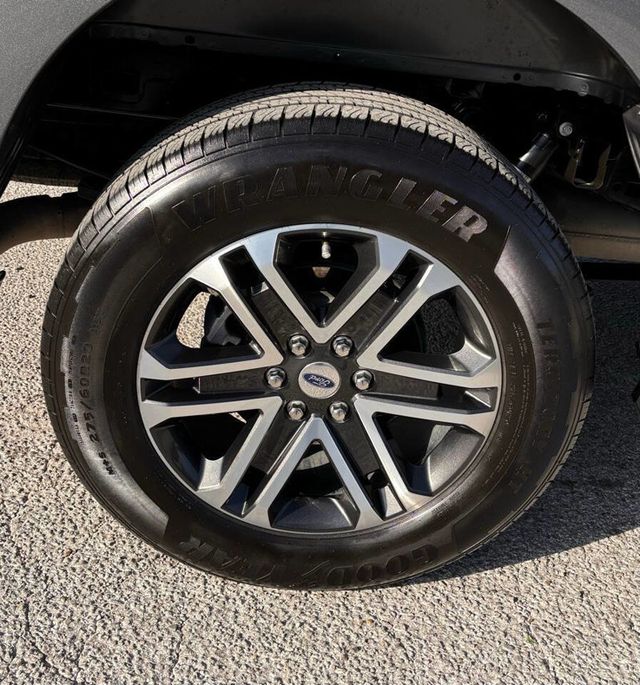 2022 Ford F-150 XLT 4x2 4dr SuperCrew 5.5 ft. SB - 22637763 - 21