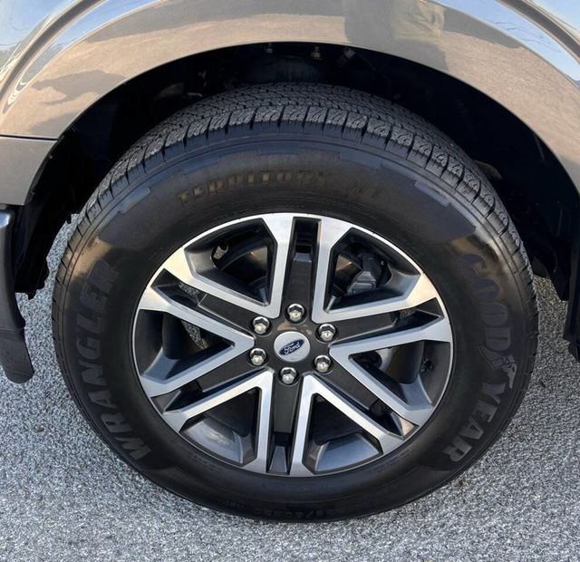 2022 Ford F-150 XLT 4x2 4dr SuperCrew 5.5 ft. SB - 22637763 - 23