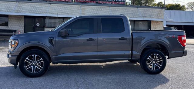 2022 Ford F-150 XLT 4x2 4dr SuperCrew 5.5 ft. SB - 22637763 - 3