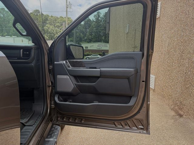 2022 Ford F-150 Lightning 22' Ford F-150 Lightning  - 23039539 - 24