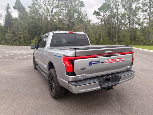2022 Ford F-150 Lightning LARIAT 4WD SuperCrew 5.5' Box - 23087450 - 13