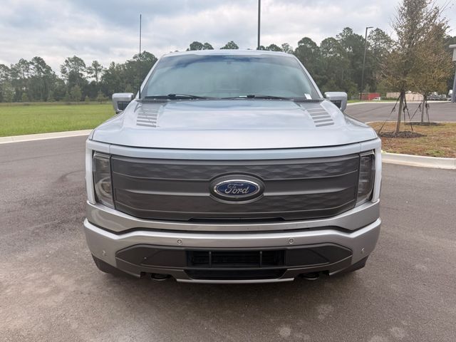 2022 Ford F-150 Lightning LARIAT 4WD SuperCrew 5.5' Box - 23087450 - 21