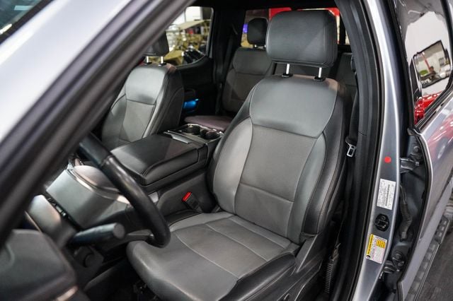 2022 Ford F-150 Lightning LARIAT 4WD SuperCrew 5.5' Box - 23084034 - 3