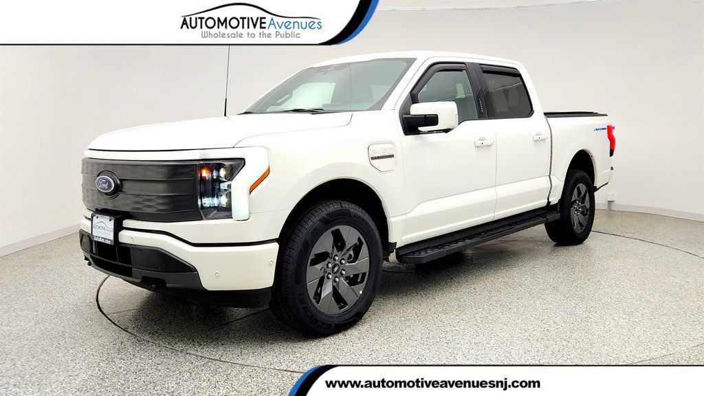 2022 Ford F-150 Lightning LARIAT 4WD SuperCrew 5.5' Box w/ Co-Pilot360 Active 2.0 - 23035695 | Video 1