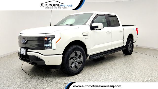 2022 Ford F-150 Lightning LARIAT 4WD SuperCrew 5.5' Box w/ Co-Pilot360 Active 2.0 - 23035695 - 0