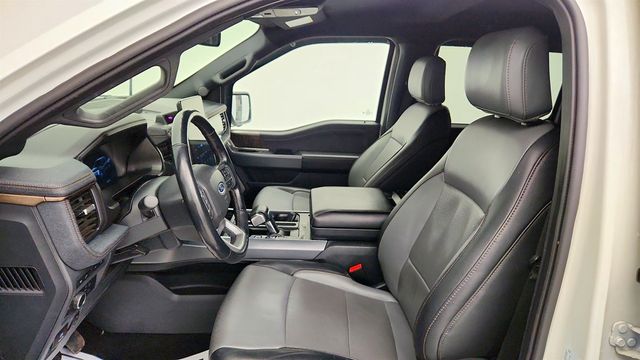 2022 Ford F-150 Lightning LARIAT 4WD SuperCrew 5.5' Box w/ Co-Pilot360 Active 2.0 - 23035695 - 19