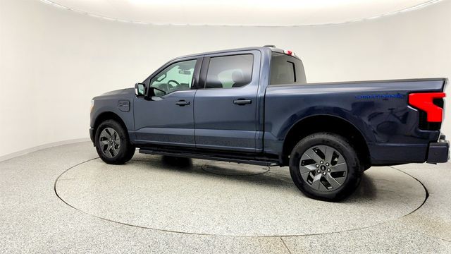 2022 Ford F-150 Lightning LARIAT 4WD SuperCrew 5.5' Box w/ Equipment 511A (320 mile-range) - 22973257 - 6
