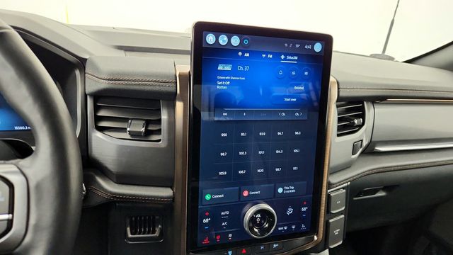 2022 Ford F-150 Lightning LARIAT 4WD SuperCrew 5.5' Box with Retractable Tonneau Box Cover - 22953594 - 15