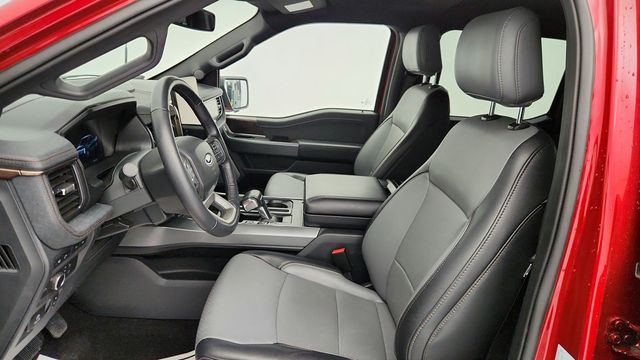 2022 Ford F-150 Lightning LARIAT 4WD SuperCrew 5.5' Box with Retractable Tonneau Box Cover - 22953594 - 18