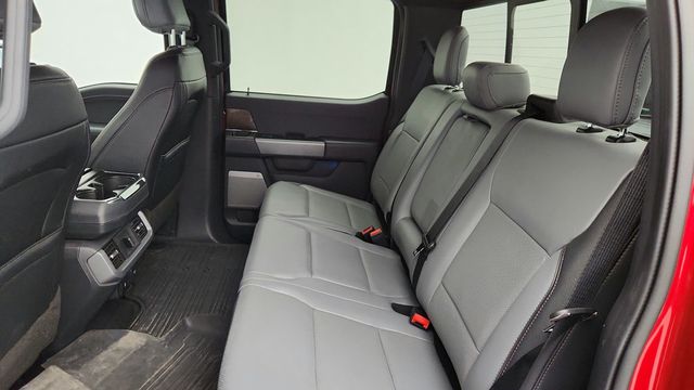 2022 Ford F-150 Lightning LARIAT 4WD SuperCrew 5.5' Box with Retractable Tonneau Box Cover - 22953594 - 19