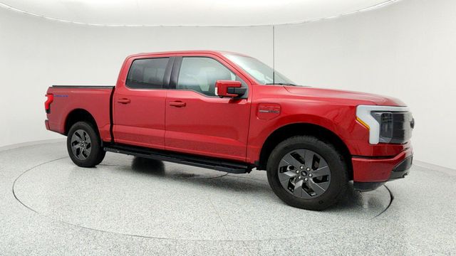 2022 Ford F-150 Lightning LARIAT 4WD SuperCrew 5.5' Box with Retractable Tonneau Box Cover - 22953594 - 2