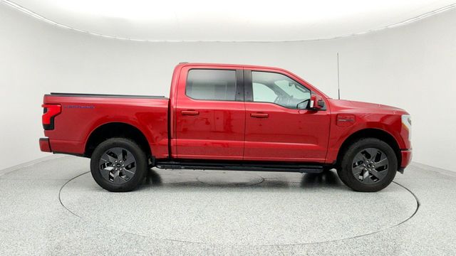 2022 Ford F-150 Lightning LARIAT 4WD SuperCrew 5.5' Box with Retractable Tonneau Box Cover - 22953594 - 3