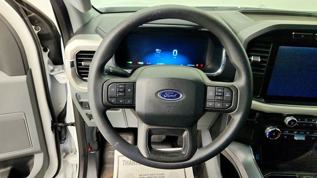 2022 Ford F-150 Lightning Pro 4WD SuperCrew 5.5' Box - 23019091 - 12