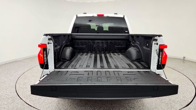 2022 Ford F-150 Lightning Pro 4WD SuperCrew 5.5' Box - 23019091 - 21